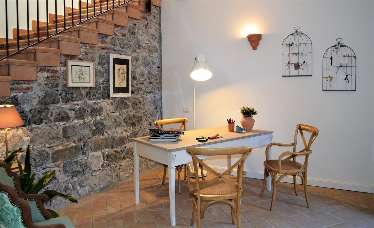 Frasteva Vila Aci Castello Exterior foto